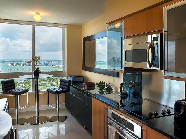 Apartment for rent  Unit #3907 - photo 6328080