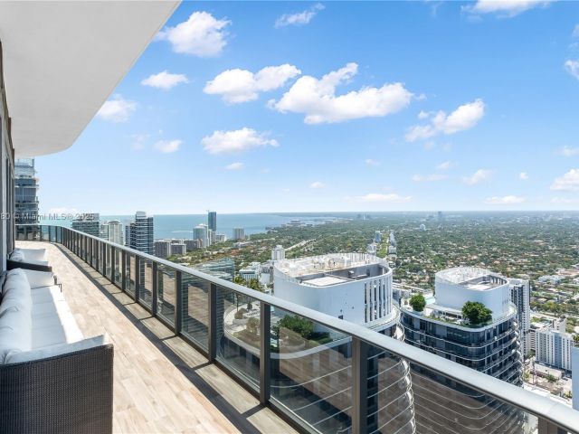 Apartment for sale  Unit #PH5801 - photo 6331704