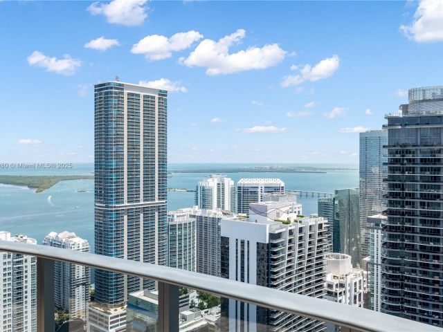 Apartment for sale  Unit #PH5801 - photo 6331708