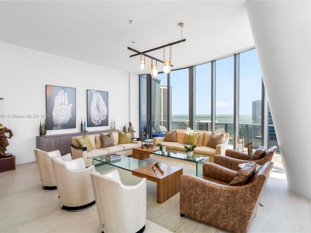 Apartment for sale  Unit #PH5801 - photo 6331712