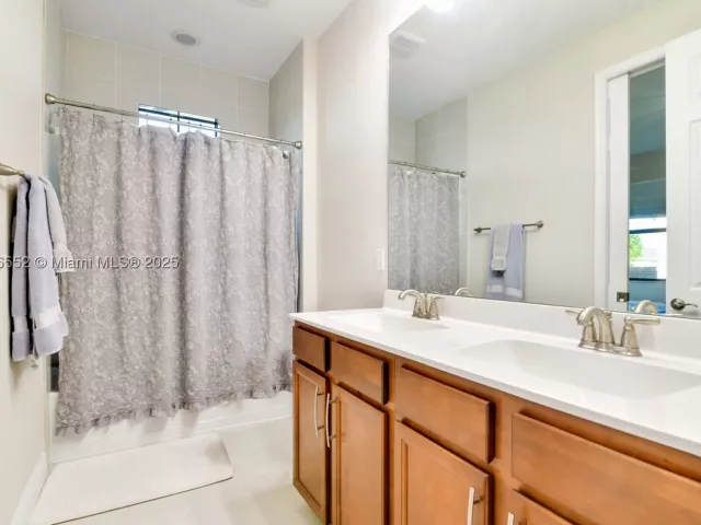5-bedroom home for sale in Boca Raton - 12137 Boca Reserve Ln - MondialRealty