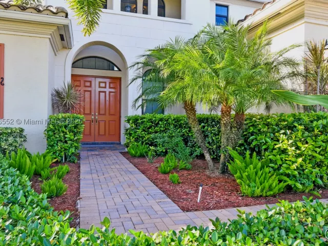 5-bedroom home for sale in Boca Raton - 12137 Boca Reserve Ln - MondialRealty