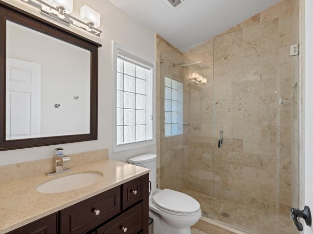 Home for rent at 7598 Fairway Trail - photo 6365198