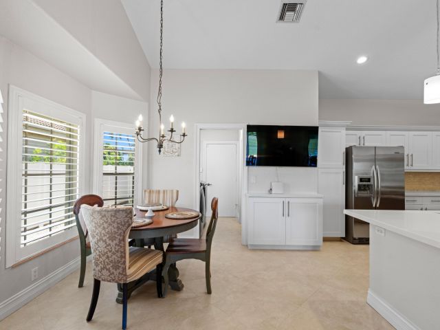 Home for rent at 7598 Fairway Trail - photo 6365223