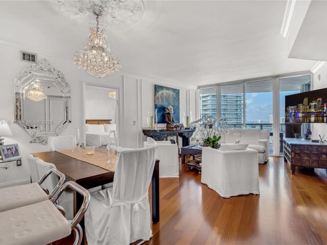 Apartment for rent  Unit #2409 - photo 6353549