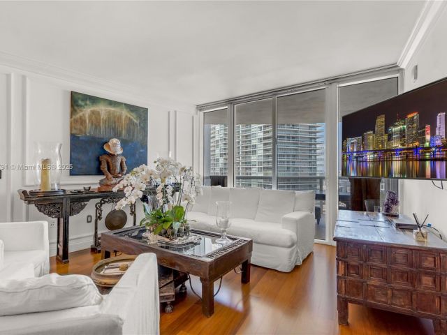 Apartment for rent  Unit #2409 - photo 6353551