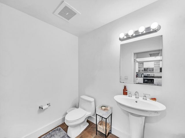 Apartment for sale  Unit #1803 - photo 6332634