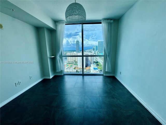 Apartment for sale  Unit #2311 - photo 6335700