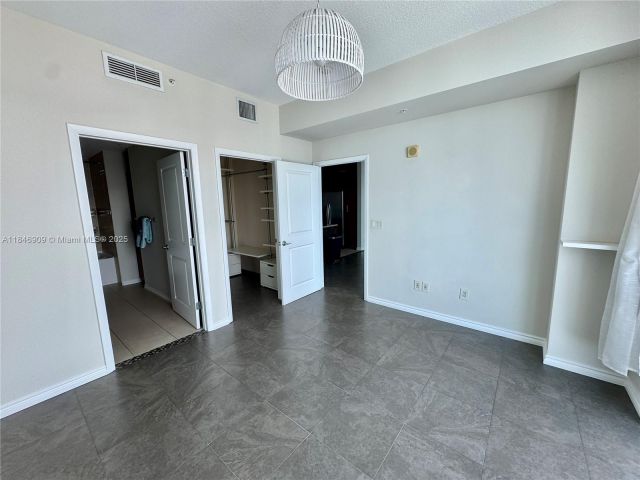 Apartment for sale  Unit #2311 - photo 6493736