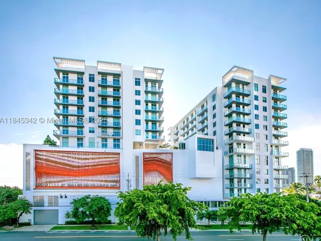 2-bedroom condo for sale in Miami - 3900 Biscayne Blvd S-400 - MondialRealty