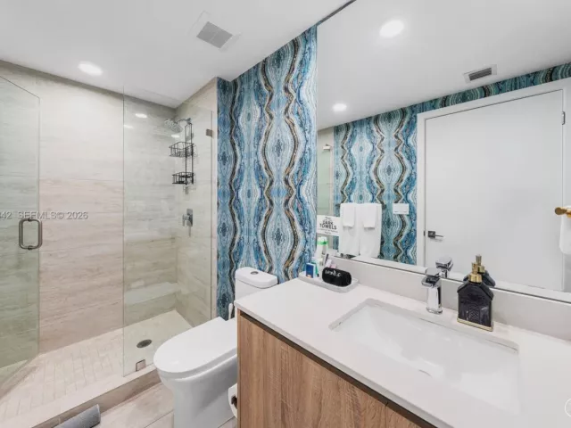 2-bedroom condo for sale in Miami - 3900 Biscayne Blvd S-400 - MondialRealty