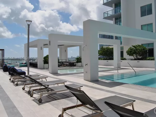 2-bedroom condo for sale in Miami - 3900 Biscayne Blvd S-400 - MondialRealty