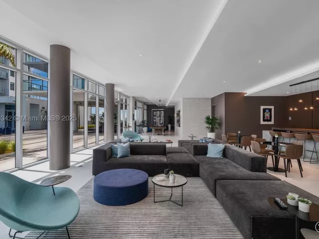2-bedroom condo for sale in Miami - 3900 Biscayne Blvd S-400 - MondialRealty