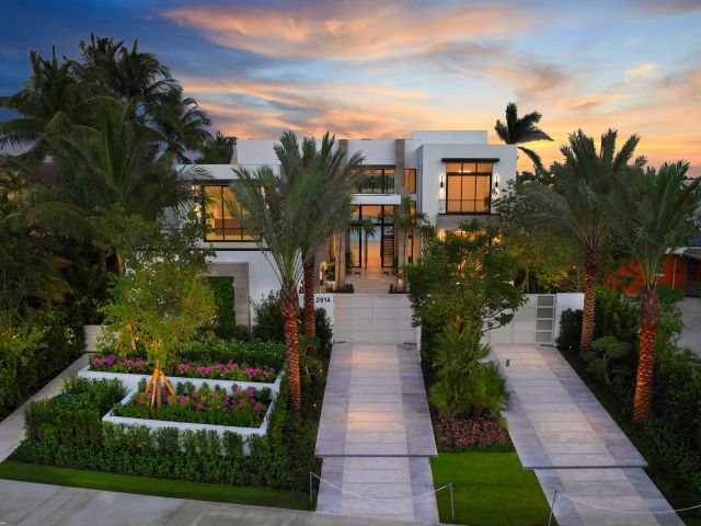 Home for sale at 2914 N Flagler Drive - photo 6335323