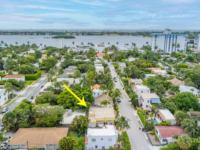 Home for sale at 239 Lytton Court - photo 6345150