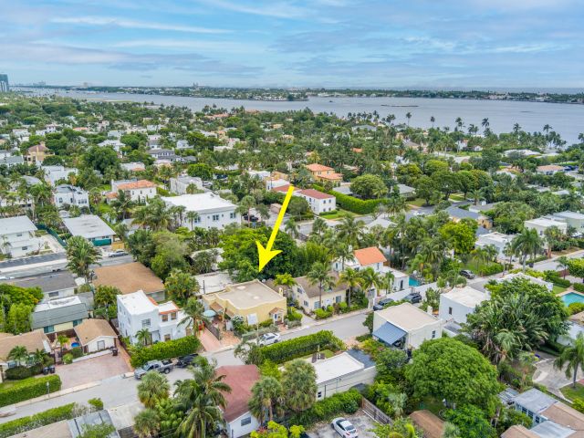 Home for sale at 239 Lytton Court - photo 6345151