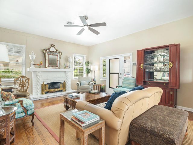 Home for sale at 239 Lytton Court - photo 6345166