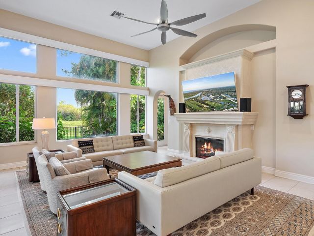 Home for sale at 6637 Audubon Trace W - photo 6336155