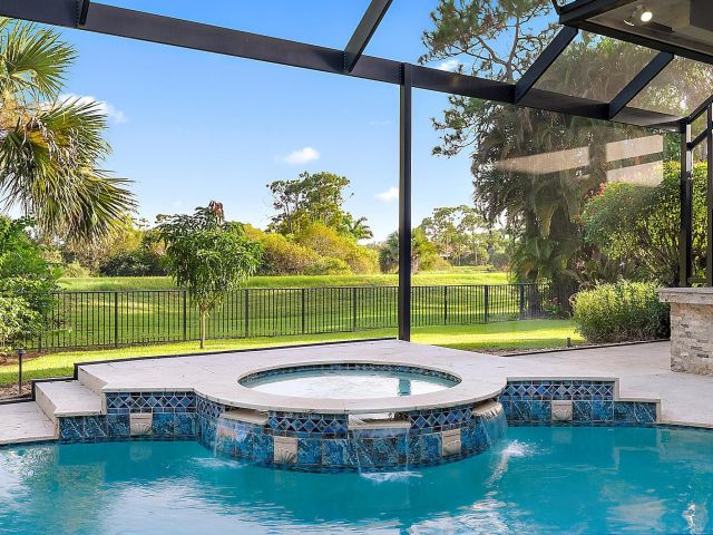 Home for sale at 6637 Audubon Trace W - photo 6336167