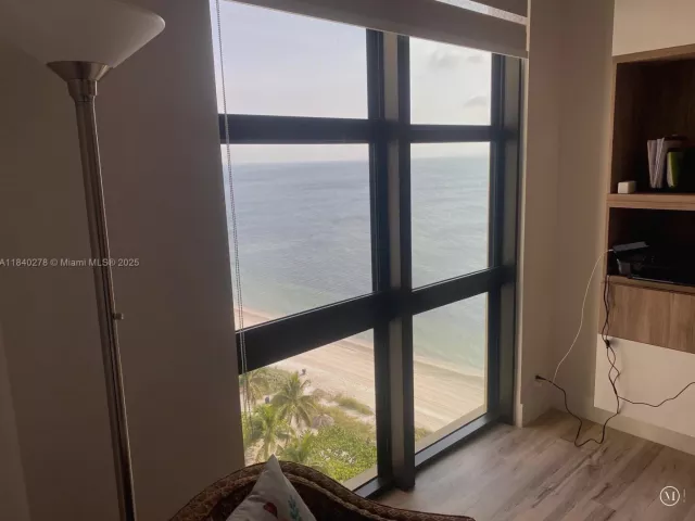 2-bedroom condo for rent in Key Biscayne - 1111 Crandon Blvd B1107 - MondialRealty