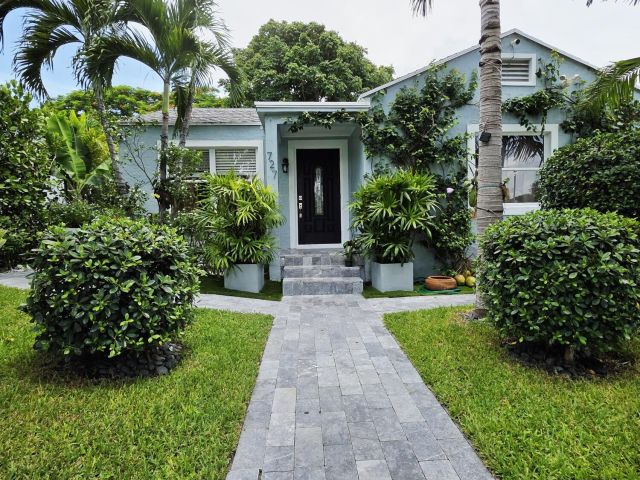 Home for sale at 727 Glenridge Drive - photo 6336801