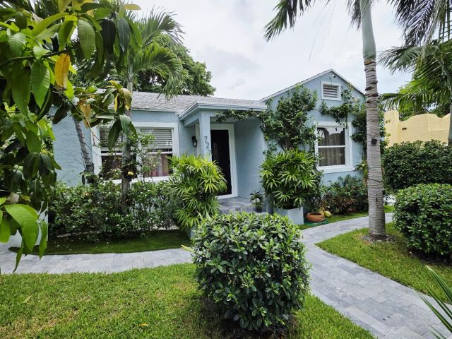 Home for sale at 727 Glenridge Drive - photo 6336802