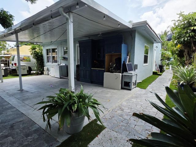 Home for sale at 727 Glenridge Drive - photo 6336805