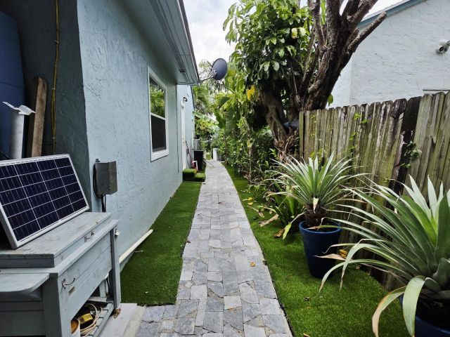 Home for sale at 727 Glenridge Drive - photo 6336807