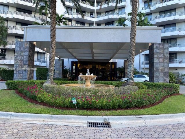 Apartment for rent  Unit #707 - photo 7438444