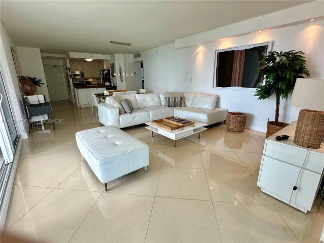 Apartment for sale  Unit #1405 - photo 6338066