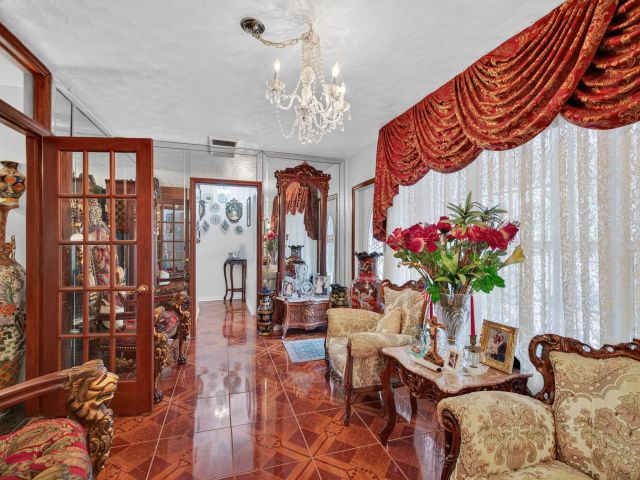 Home for sale at 300 Florida Avenue - photo 6386507