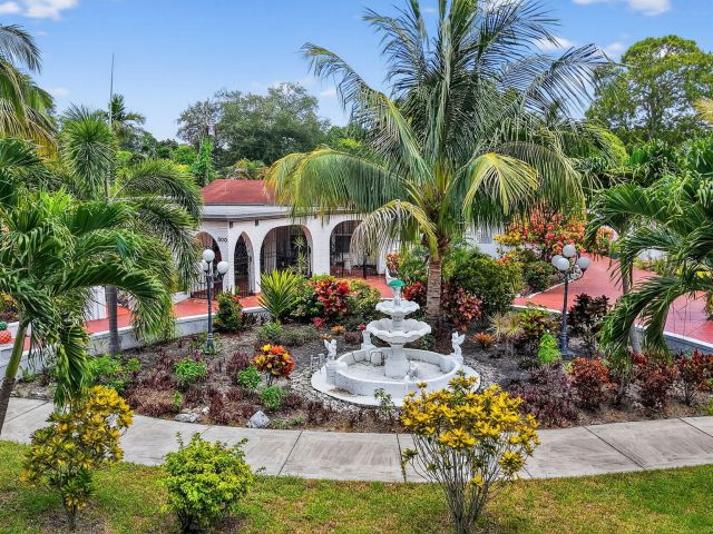 Home for sale at 300 Florida Avenue - photo 6386521