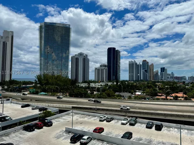 3-bedroom condo for sale in Sunny Isles Beach - 19380 Collins Ave 802 - MondialRealty
