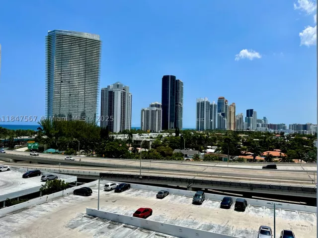 3-bedroom condo for sale in Sunny Isles Beach - 19380 Collins Ave 802 - MondialRealty