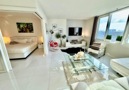 Apartment #931 at Roney Palace