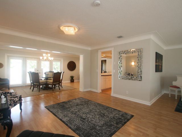 Home for rent at 503 SE 7th Avenue - photo 6357934