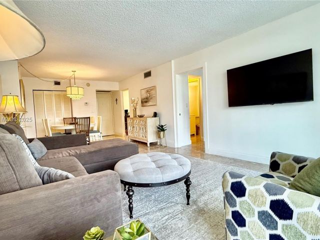 Apartment for sale  Unit #429 - photo 6340346