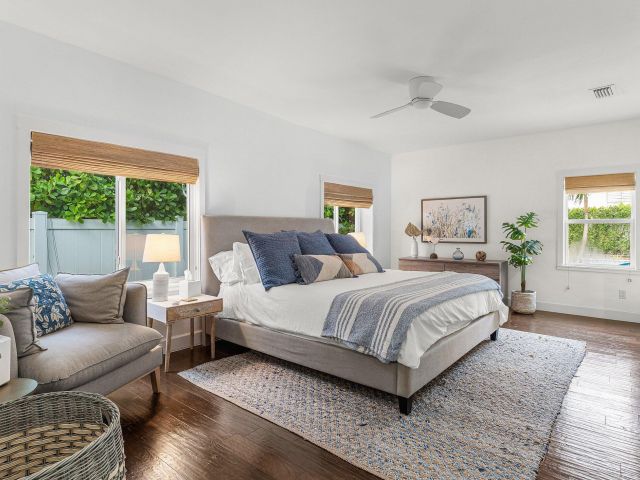 Home for rent at 414 NE 7th Avenue - photo 6704090