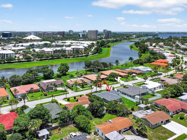 Home for sale at 600 S Mangonia Circle - photo 6343778