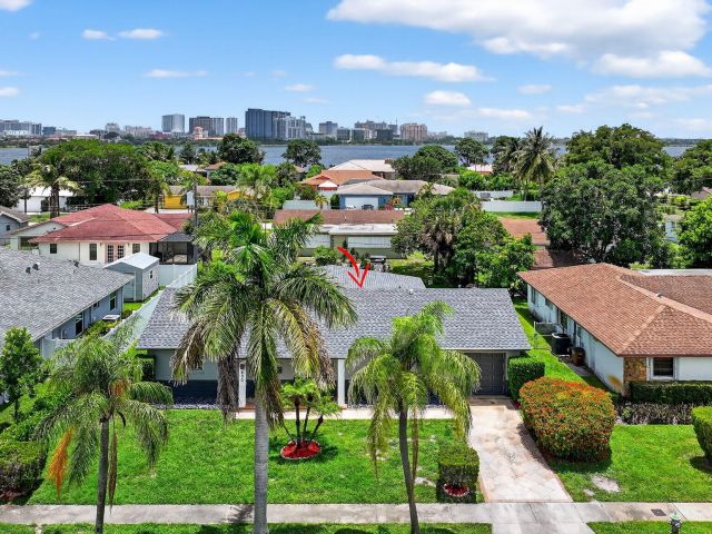 Home for sale at 600 S Mangonia Circle - photo 6343783