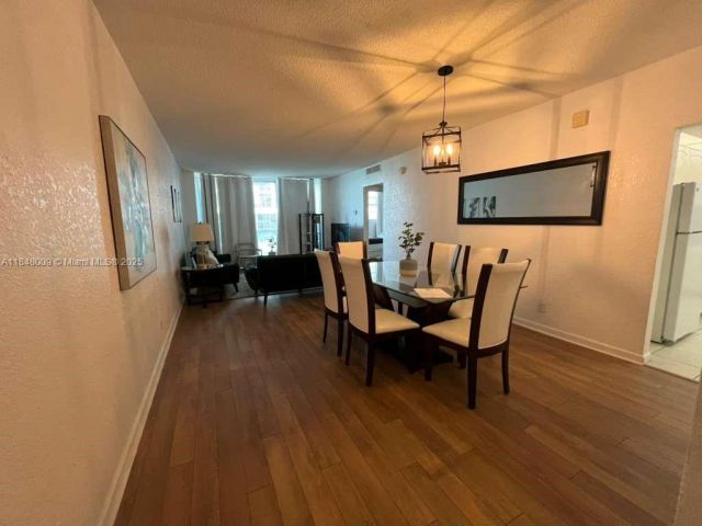 1-bedroom condo for sale in Hollywood - 4001 S Ocean Dr 15L - MondialRealty