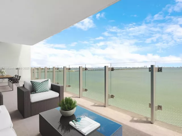 3-bedroom condo for sale in Miami - 700 NE 26th Ter 1101 - MondialRealty