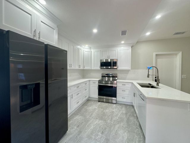 Home for rent at 4160 NW 7th Court - photo 6392317