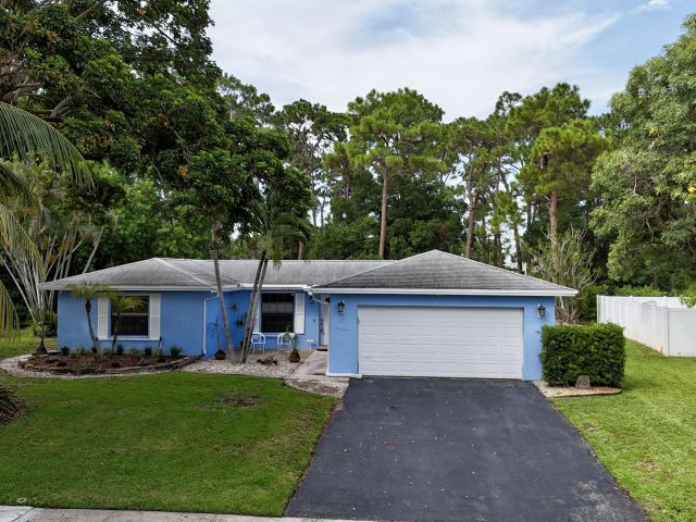 Home for rent at 4160 NW 7th Court - photo 6392328