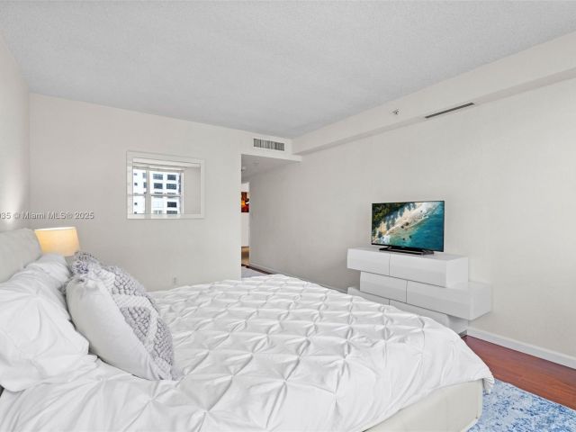 Apartment for rent  Unit #PH39 - photo 7288222