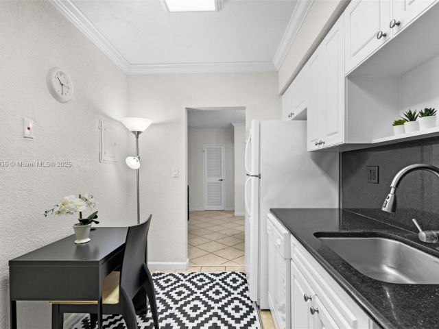 Apartment for rent  Unit #PH39 - photo 7288226