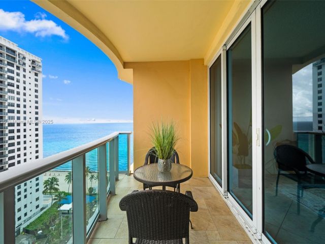 Apartment for rent  Unit #PH39 - photo 7288229