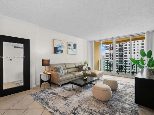 Apartment for rent  Unit #PH39 - photo 7288234