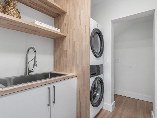 Home for sale at 306 Cordova Road - photo 6351135