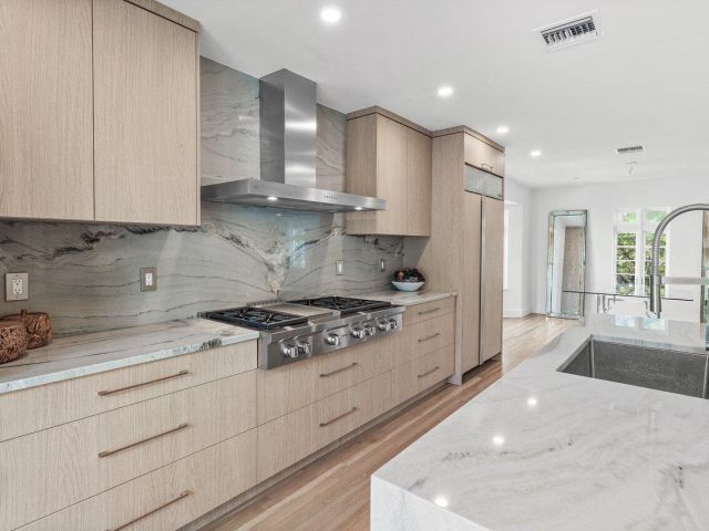 Home for sale at 306 Cordova Road - photo 6351145